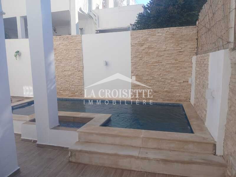 Rez-de-chaussée de villa S+1 avec piscine à Carthage